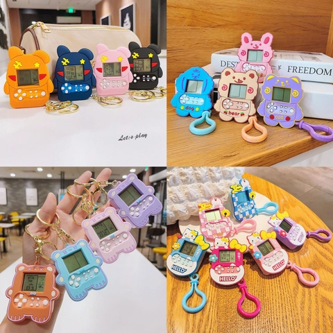 Mini Handheld Game Console Keychain Portable Retro Brick Game Toy For Kids Bag Pendant Plastic Cartoon Novelty Gift