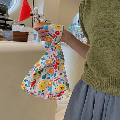 Damen Blumenmuster Baumwolle Canvas Handgelenktasche Kleine Japanische Knotentasche Frischer Vintage Stil Münzbeutel