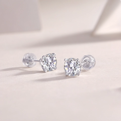 925 Sterling Silver Lab Grown Diamond Moissanite Stud Earrings Round Brilliant Cut Four Claw Setting Earrings For Unisex