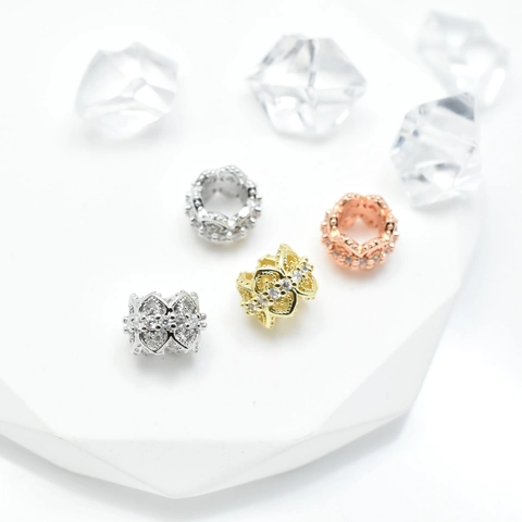 Perle Di Loto Cuore Cavo In Rame Placcato Oro Con Zirconi Per Creazione Di Gioielli Fai-Da-Te Bracciali E Collane Artigianali