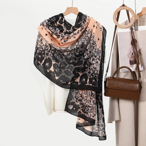 Écharpe Femme Imprimé Léopard Châle en Poliester Léger Motif Rétro Big V Protection Solaire Foulard Été