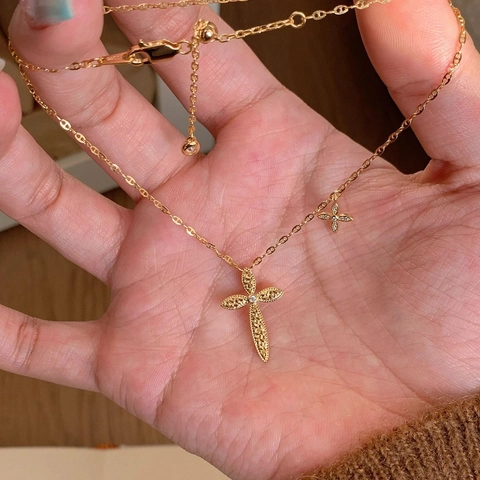 24K Gold Plated Copper Cross Pendant Necklace For Women Zircon Four Petal Flower Clavicle Chain Elegant Jewelry