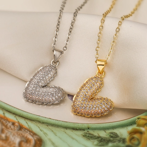 Elegant Heart Pendant Necklace Copper Plated 18K Gold Zirconia Micro Pave Clavicle Chain Jewelry For Women Birthday Gift