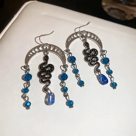 Orecchini Pendenti Gotici Serpente Mezzaluna Lega Smalto Perla Cristallo Blu Nappa Gioielli Etnici Bohémien Donna