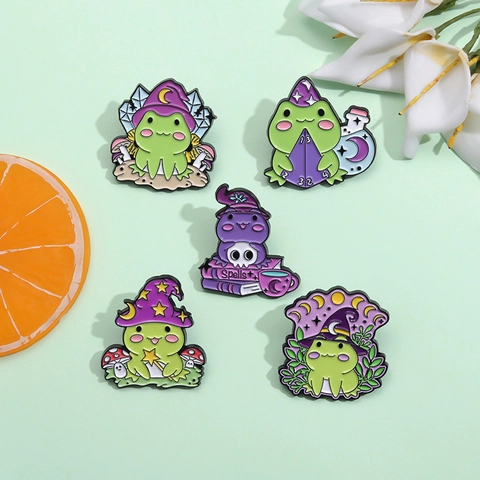 Cute Cartoon Frog Wizard Enamel Pin Magic Hat Witch Frog Brooch For Backpack Clothing Jacket Hat Decoration Accessory Gift