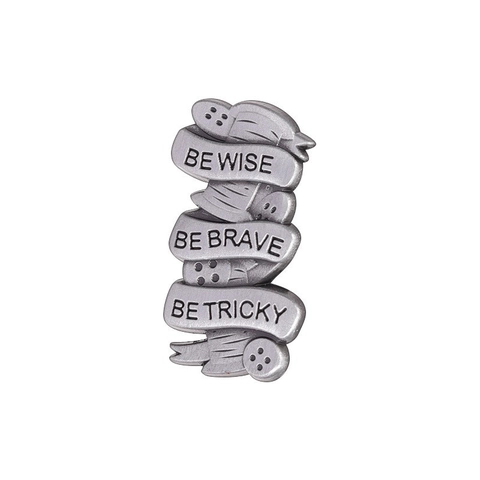 Retro Alloy Brooch Pin Minimalist Key Shield Dragonfly Jesus Shape Badge Decorative Jewelry For Men Women