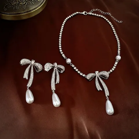Orecchini Di Künstliche Perle Con Fiocco E Collana Strass Goccia D'Acqua Gioielli In Lega Con Perno In Argento Sterling 925 Per Donne Elegante
