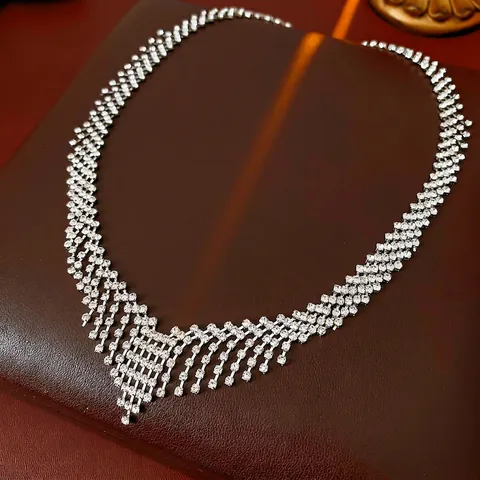 Halskette Mit Strassfransen Kupfer V-Förmig Glänzende Schlüsselbeinkette Eleganter Schmuck Für Damen Abendmode