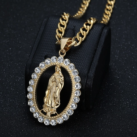 Collana con Pendente Vergine Maria in Acciaio Inossidabile Hiphop Placcato Oro Strass Medaglione Ovale Religioso Gioielli Unisex