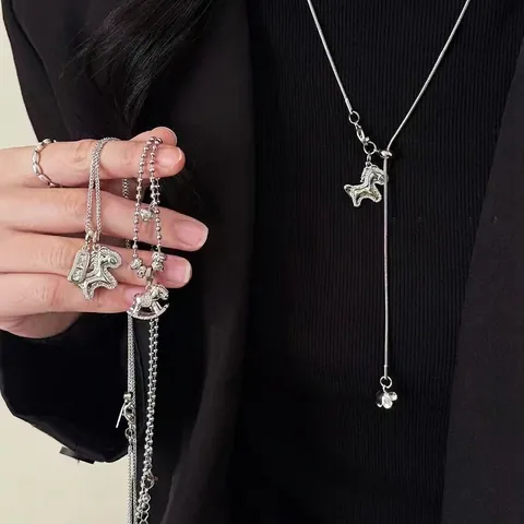 Collana In Rame Argentato Con Ciondolo A Cavallo A Dondolo E Zircone Pony Cavo Catena Per Clavicola Da Donna