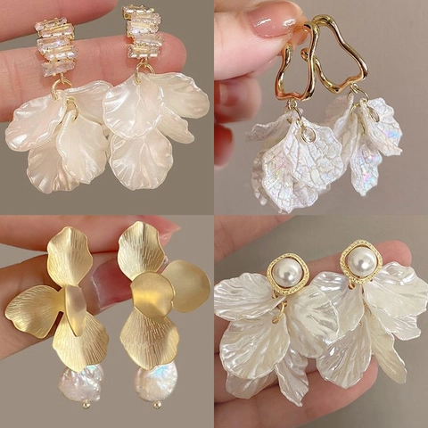 Shell Flower Petal Drop Earrings With Alloy Gold Plated Faux Artificial Pearl And Acrylic Elegant French Style Jewelry For Women