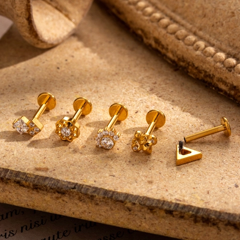 G23 Titanium Kraakbeen Stud Oorbel Met Zirkoon Bloem Geometrisch Platte Achterkant Lichaam Piercing Sieraden