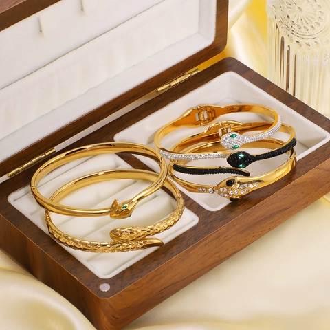 Slangvormige Roestvrijstalen Armband 18K Verguld Strass Zirkonia Groen Oog Open Manchet Bangle Sieraden Voor Vrouwen