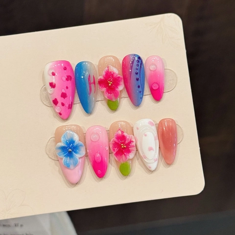 Press On Nails Hand Painted 3D Carved Flower Blush Gradient Almond Long Fake Nails With Water Drop Effect Sweet Style