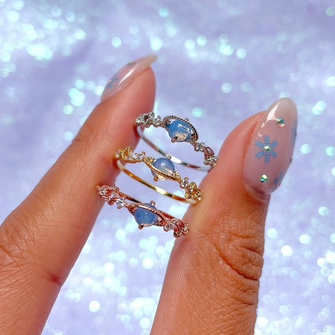 Saturn Planet Finger Ring With Blue Round Stone And Zircon Accents Brass Fashion Jewelry For Women Aesthetic Style