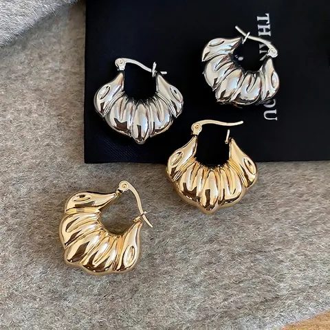 Ribbed Croissant Hoop Earrings Metallic High Polish Chunky Geometric French Retro Jewelry For Women With Silver Earring Post