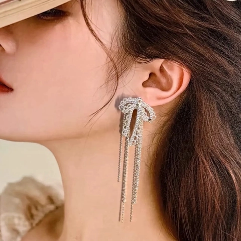 Orecchini Pendenti Con Fiocco E Nappina Zircone Gioielli In Rame Con Perno In Argento Moda Elegante Per Donna