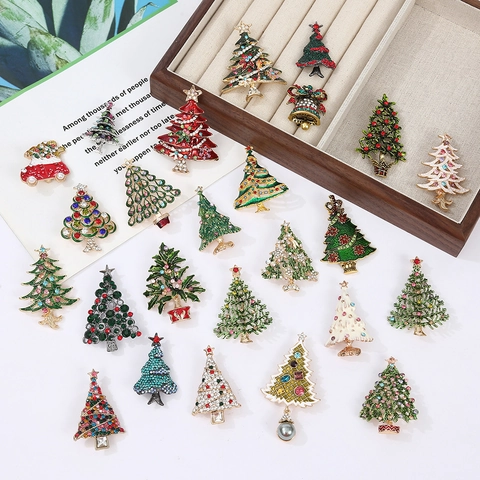 Christmas Tree Brooch Pin For Women Men Colorful Rhinestone Enamel Zinc Alloy Sparkly Holiday Party Gift Accessories