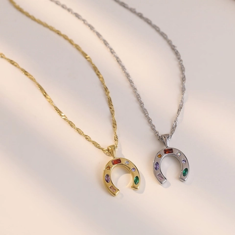 Horseshoe Pendant Necklace Stainless Steel With Colorful Zircon U-Shape Minimalist Fashionable Jewelry For Women
