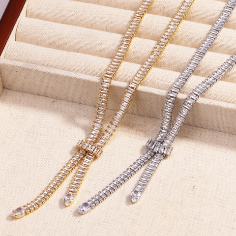 Elegante Collana Lariat Design A Nodo Zircone Rettangolare Forma A Y Pendente Goccia D'acqua Gioielli Sexy Per Donne
