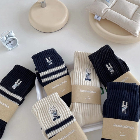 Women Mid-Calf Socks Cotton Knit Embroidered Rabbit Cartoon Striped Pattern Ribbed Casual Breathable Soft Autumn Winter