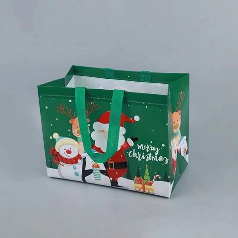 Cute Christmas Non Woven Gift Bags Santa Snowman Cartoon Holiday Present Packaging Waterproof Tote Bags