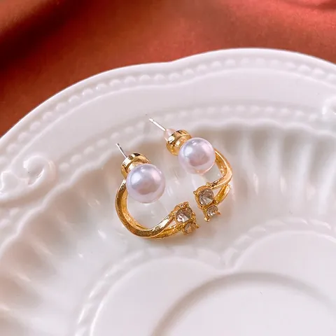 Boucles D'oreilles À Tige En Künstliche Perles En Forme De C Avec Base En Alliage De Strass Et Tige En Argent Élégant
