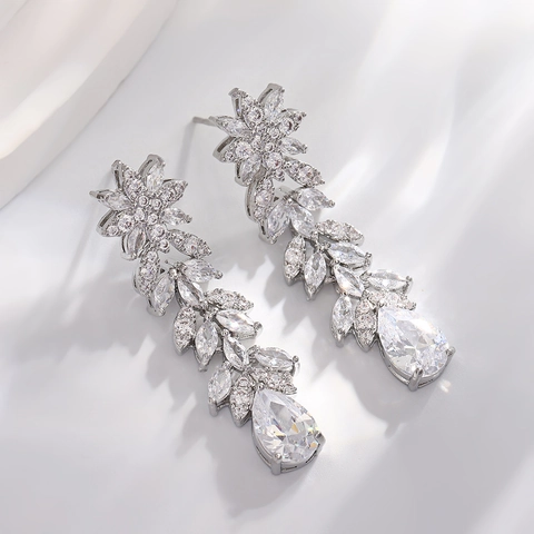 Zircon Waterdrop Tassel Earrings For Women Baroque Palace Flower Alloy Jewelry Vintage Retro Wedding Accessory