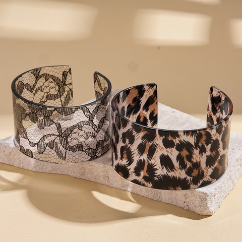 Wide Acrylic Cuff Bangle Bracelet Leopard Print Black Lace Floral Pattern Open C Shape Fashion Jewelry For Women Retro Style