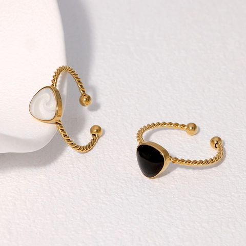 Anello In Acciaio Inossidabile Triangolo Geometrico Placcato Oro 18K Texture Corda Regolabile Gioielli Donna
