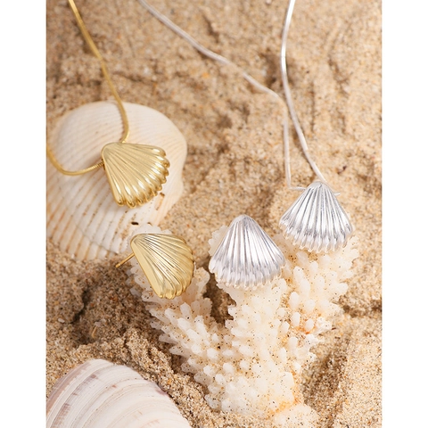Collana Con Pendente a Conchiglia in Argento Sterling 925 Per Donna Placcata Oro 18K Catena a Spiga Gioielli Eleganti