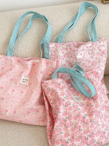 Damen Gesteppte Tragetasche Süßer Cartoon Bär Blumenmuster Seersucker Stoff Schulterhandtasche Lässig Schule Shopping