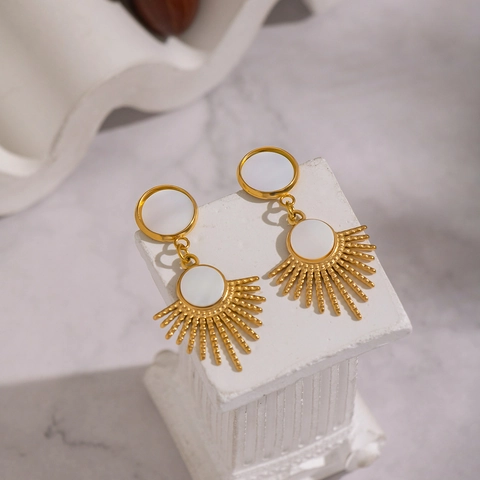 French Retro Natural Shell Sunburst Drop Earrings 304 Stainless Steel PVD Gold Plated Bohemian Jewelry For Women