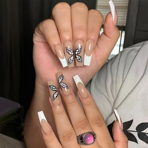 French Tip Press On Nails Weiß Sarg Lange Künstliche Nägel Schmetterlingsmuster Nude Pink Künstliche Fingernägel Für Damen