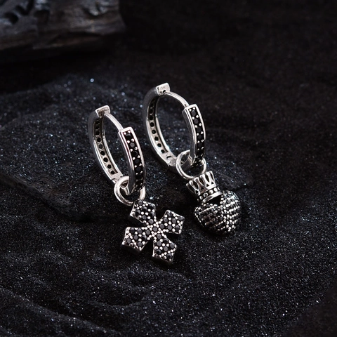 Boucles d'Oreilles Asymétriques en Cuivre Gothique Incrustées de Zirconia Noir Pendentif Croix Coeur Couronne Bijoux Hip Hop Punk Femme