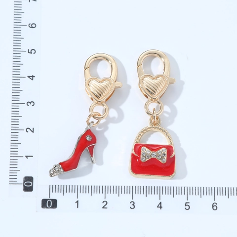 Portachiavi in Lega di Zinco con Labbra Rossetto e Scarpe con Tacco Alto Pendente per Borsa in Smalto Regalo di San Valentino per Donna