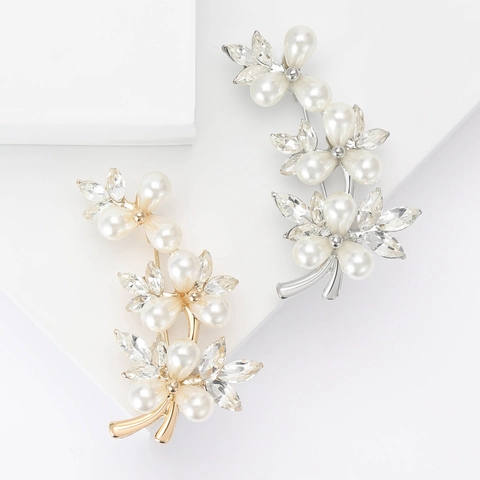 Elegante Spilla in Lega Bouquet di Fiori con Perle Artificiali e Strass per Donna Spilla a Forma di Fiori Gioielli Moda