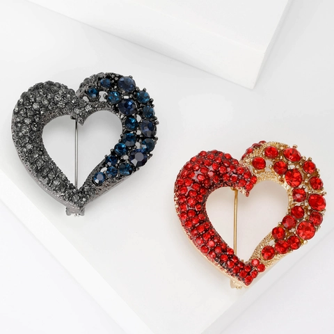 Elegant Alloy Heart Shaped Rhinestone Brooch For Women Hollow Design Fashion Jewelry Accessory Versatile Pin Gift