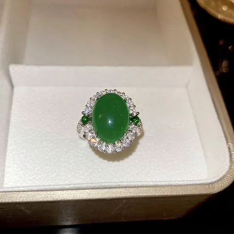 Anillo De Ágata Artificial Verde Ovalado Vintage Lujo Halo Circonita Cobre Joyas De Dedo Ajustables Mujeres