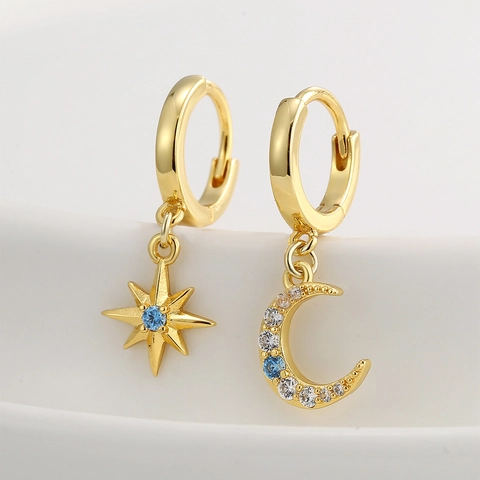 Orecchini A Cerchio Asimmetrici Rame Placcato Oro 18K Zirconia Blu Bianca Stella Luna Gioielli Per Donna