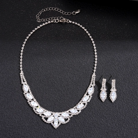 Luxury Rhinestone Necklace And Earrings Jewelry Set Water Drop Floral Silver Color Bridal Wedding For Women Elegant