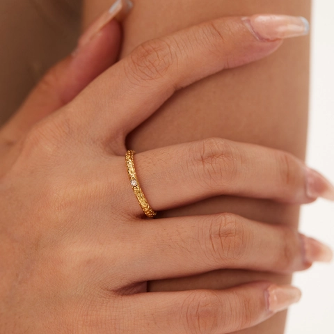 Minimalist Stainless Steel Ring With 18K Gold Plated Irregular Hammered Texture Cubic Zirconia Inlay Jewelry For Women