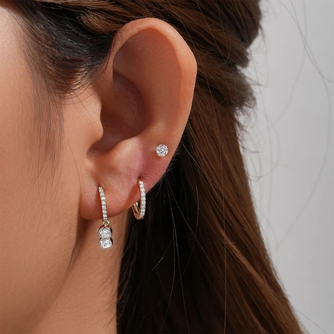 Set di Orecchini a Cerchio in Rame con Zirconia Minimalista Placcato Oro Cerchio Geometrico Pendenti da Donna Gioielli