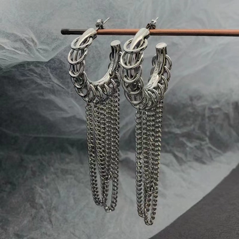 Industrial Punk Stil Metall C-Förmige Creolen Für Damen Lange Ketten Quasten Ohrhänger Galvanisierte Mode Schmuck