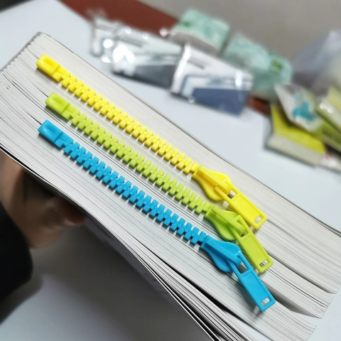 Creatieve Bladwijzer In Ritsvorm PP Plastic Boekpaginamarkeerder Decoratief Lezen Student Briefpapier Cadeau