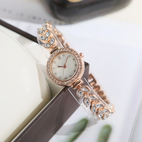 Leaf Shape Rhinestone Bracelet Watch Women Elegant Round Quartz Wristwatch Mother Of Artificial Pearl Style Dial For Lady