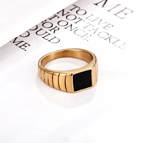 Bague Chevalière Carrée Géométrique Plaqué Or 14K Acier Inoxydable Nacre Blanche Incrustation Noire Unisexe