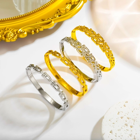 Brazalete Con Eslabones De Herradura Acero Inoxidable Chapado En Oro De 18K Estilo Industrial Minimalista