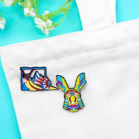 Kreative Cartoon Tier Emaille Brosche Pin Bunte Geometrische Hasenkopf Und Coole Schnecke Abzeichen Legierung Brosche Für Kleidung