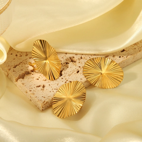 Overdreven Roestvrijstalen Oorbellen En Ring Set Voor Vrouwen 18K Verguld Vintage Radiale Textuur Geometrische Sieraden Accessoire